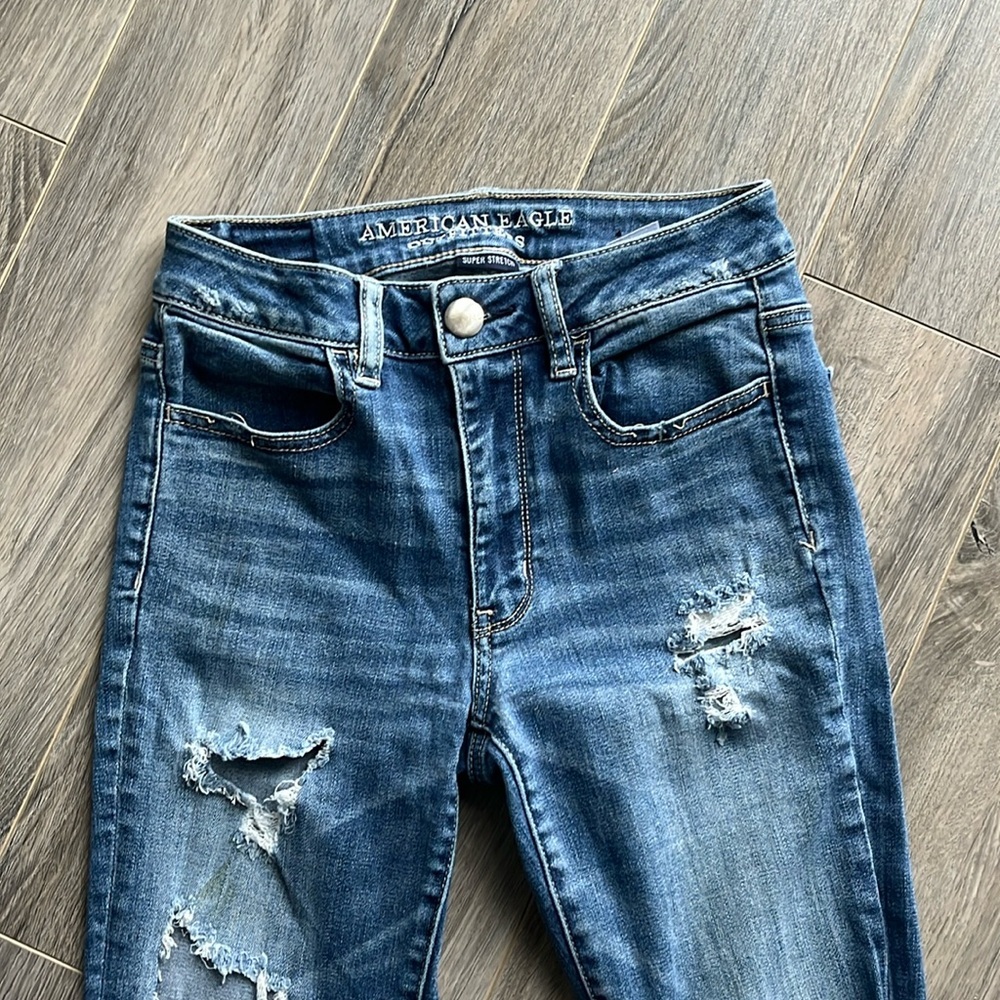 AMERICAN EAGLE Distressed Blue Skinny Jeans - Picture 3 of 8